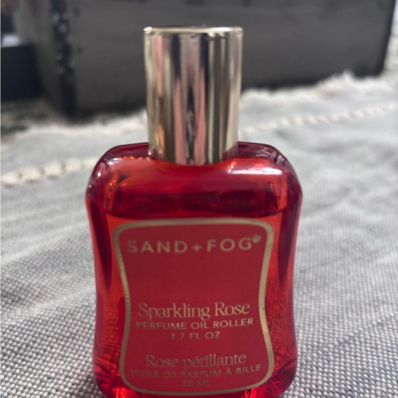 Sand + Fog Sparkling Rose Perfume Oil Roller - Red - Picture 2 of 6